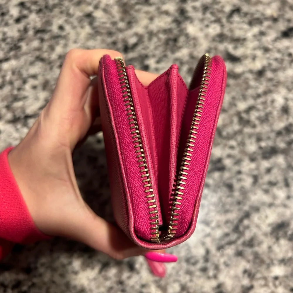 Fendi Long Zip Wallet - Picture 6 of 8